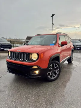 Orange 2018 Jeep Renegade Latitude for sale in Lee's Summit, MO