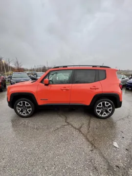 Photos of 2018 Jeep Renegade Latitude for sale in Lee's Summit, MO at Cable Dahmer Kia of Lee's Summit