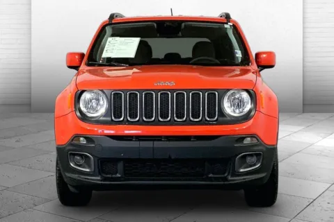 Photos of 2018 Jeep Renegade Latitude for sale in Lee's Summit, MO at Cable Dahmer Kia of Lee's Summit