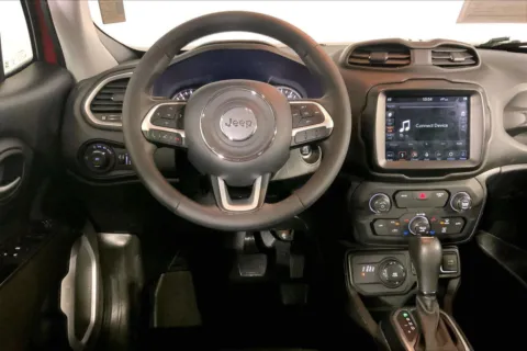 More photos of 2018 Jeep Renegade Latitude at Cable Dahmer Kia of Lee's Summit, MO