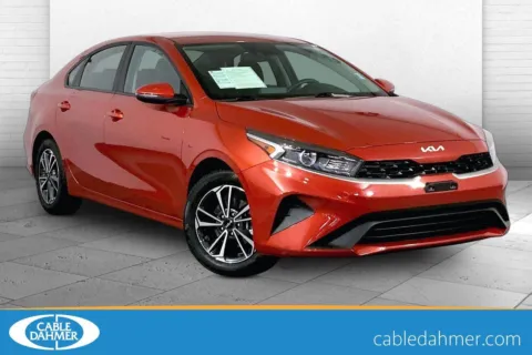 Orange 2024 Kia Forte LXS for sale in Lee's Summit, MO