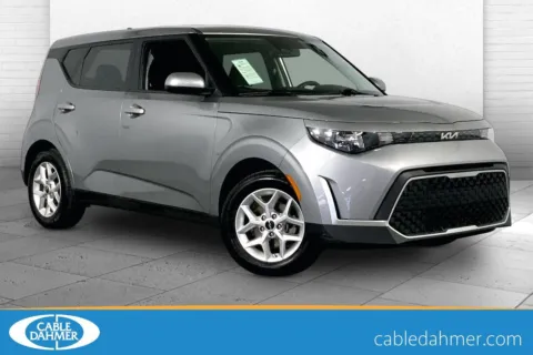 Gray 2025 Kia Soul LX for sale in Lee's Summit, MO