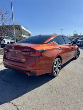 More photos of 2019 Nissan Altima 2.5 Platinum at Cable Dahmer Kia of Lee's Summit, MO