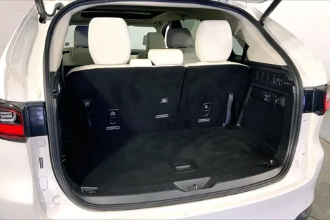 More photos of 2024 Mazda Mazda CX-90 3.3 Turbo Premium Plus at Cable Dahmer Kia of Lee's Summit, MO