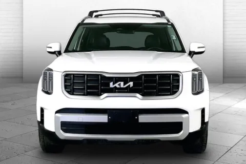 Photos of 2025 Kia Telluride S for sale in Lee's Summit, MO at Cable Dahmer Kia of Lee's Summit