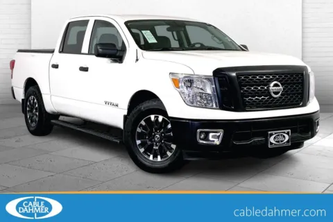 White 2018 Nissan Titan S for sale in Lee's Summit, MO