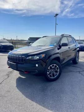 Black 2020 Jeep Cherokee Trailhawk for sale in Lee's Summit, MO