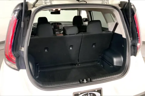 More photos of 2023 Kia Soul LX at Cable Dahmer Kia of Lee's Summit, MO