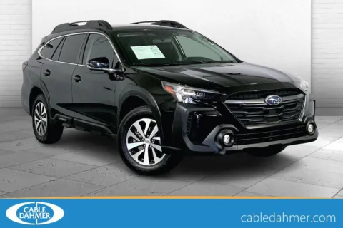 Black 2024 Subaru Outback Premium for sale in Lee's Summit, MO