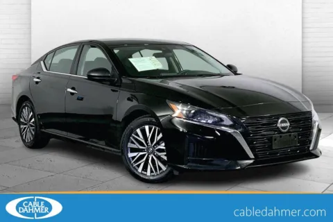 Black 2025 Nissan Altima SV for sale in Lee's Summit, MO