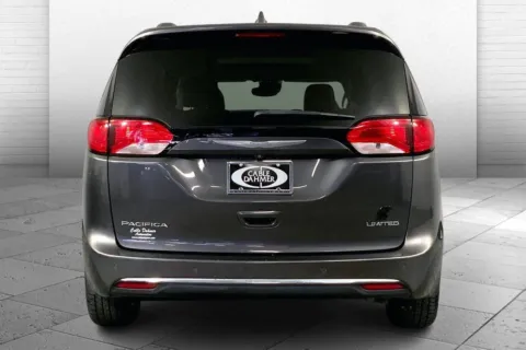 Another view of 2017 Chrysler Pacifica Limited for sale in Lee's Summit, MO at Cable Dahmer Kia of Lee's Summit