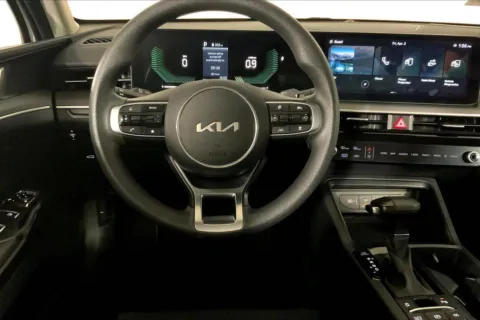 More photos of 2025 Kia K5 LXS at Cable Dahmer Kia of Lee's Summit, MO