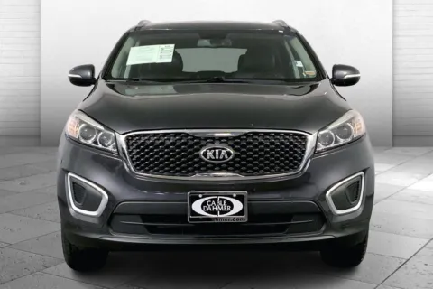 Photos of 2018 Kia Sorento LX for sale in Lee's Summit, MO at Cable Dahmer Kia of Lee's Summit