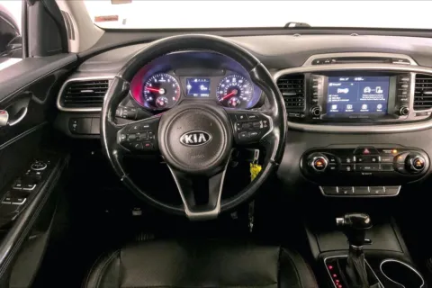 More photos of 2018 Kia Sorento LX at Cable Dahmer Kia of Lee's Summit, MO