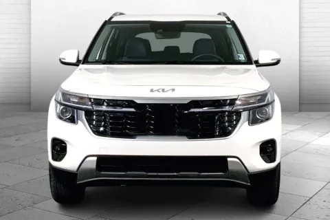 Photos of 2025 Kia Seltos S for sale in Lee's Summit, MO at Cable Dahmer Kia of Lee's Summit