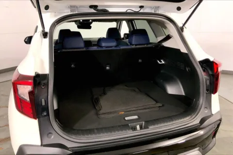 More photos of 2025 Kia Seltos S at Cable Dahmer Kia of Lee's Summit, MO