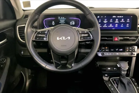 More photos of 2025 Kia Seltos S at Cable Dahmer Kia of Lee's Summit, MO