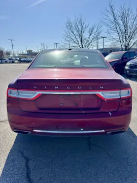 More photos of 2017 Lincoln Continental Reserve at Cable Dahmer Kia of Lee's Summit, MO