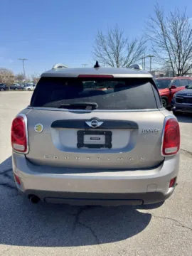 More photos of 2018 MINI Countryman Cooper S E at Cable Dahmer Kia of Lee's Summit, MO