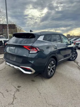 More photos of 2023 Kia Sportage Hybrid EX at Cable Dahmer Kia of Lee's Summit, MO