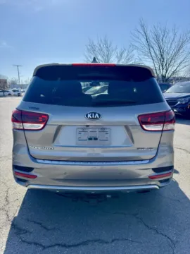 More photos of 2016 Kia Sorento SXL at Cable Dahmer Kia of Lee's Summit, MO