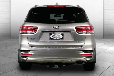 Another view of 2016 Kia Sorento SXL for sale in Lee's Summit, MO at Cable Dahmer Kia of Lee's Summit