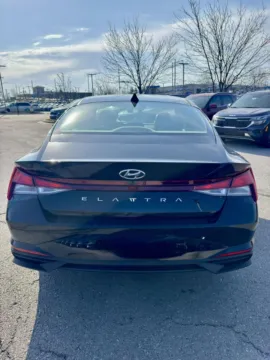 More photos of 2023 Hyundai Elantra SEL at Cable Dahmer Kia of Lee's Summit, MO