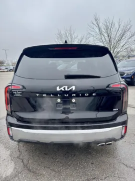 More photos of 2023 Kia Telluride SX-Prestige at Cable Dahmer Kia of Lee's Summit, MO