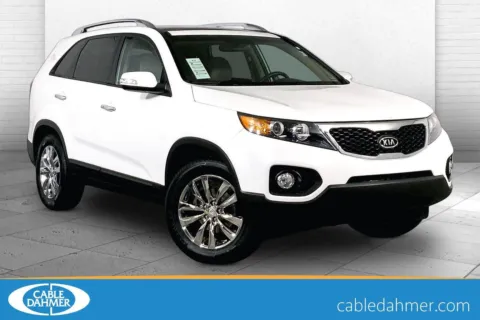 White 2011 Kia Sorento EX for sale in Lee's Summit, MO