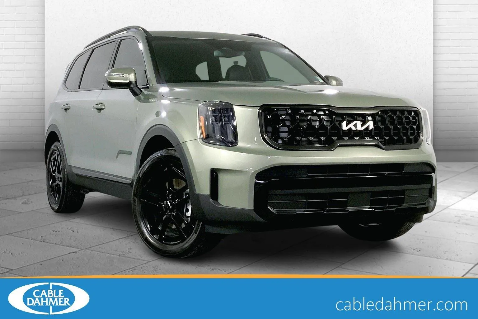 Green 2024 Kia Telluride EX X-Line for sale in Lee's Summit, MO