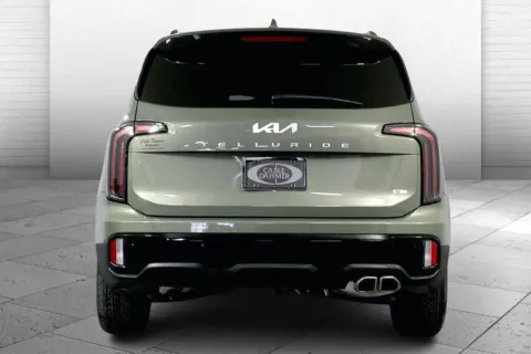 Another view of 2024 Kia Telluride EX X-Line for sale in Lee's Summit, MO at Cable Dahmer Kia of Lee's Summit