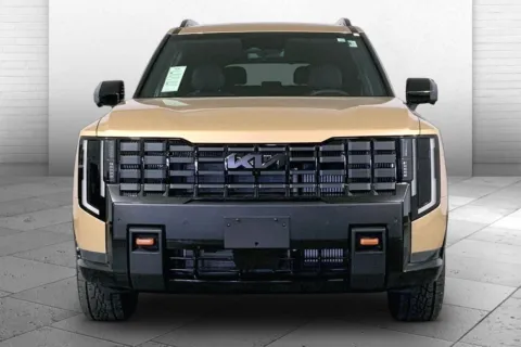 Photos of 2027 Kia Telluride X-Pro SX Prestige for sale in Lee's Summit, MO at Cable Dahmer Kia of Lee's Summit