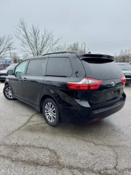 Another view of 2020 Toyota Sienna XLE for sale in Lee's Summit, MO at Cable Dahmer Kia of Lee's Summit