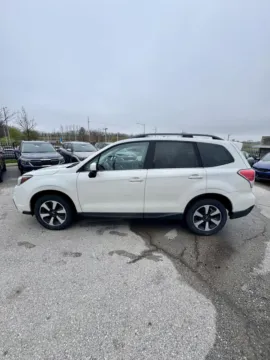 Photos of 2017 Subaru Forester Limited for sale in Lee's Summit, MO at Cable Dahmer Kia of Lee's Summit
