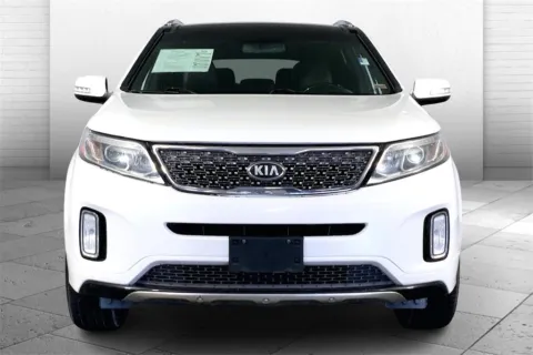 Photos of 2014 Kia Sorento Limited V6 for sale in Lee's Summit, MO at Cable Dahmer Kia of Lee's Summit