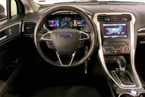 More photos of 2016 Ford Fusion Hybrid SE at Cable Dahmer Kia of Lee's Summit, MO