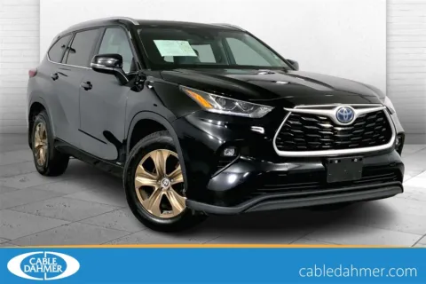 Black 2023 Toyota Highlander Hybrid Bronze Edition for sale in Lee's Summit, MO