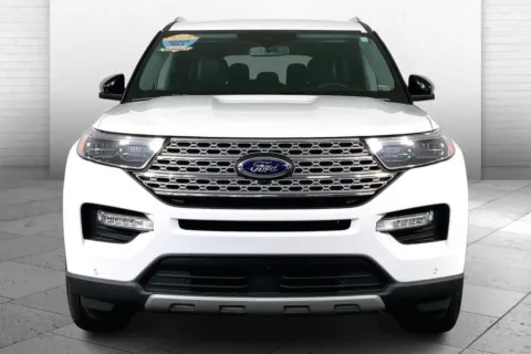 Photos of 2023 Ford Explorer Limited for sale in Lee's Summit, MO at Cable Dahmer Kia of Lee's Summit
