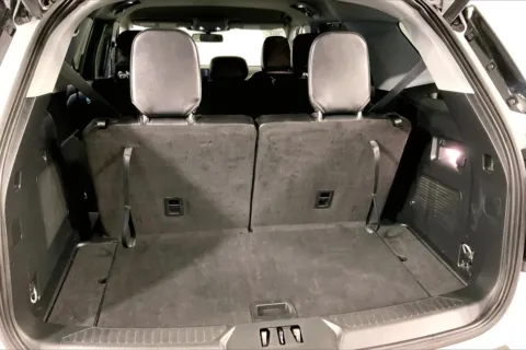 More photos of 2023 Ford Explorer Limited at Cable Dahmer Kia of Lee's Summit, MO