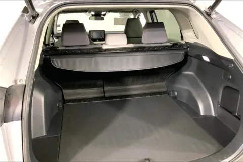 More photos of 2022 Toyota RAV4 Hybrid XLE at Cable Dahmer Kia of Lee's Summit, MO