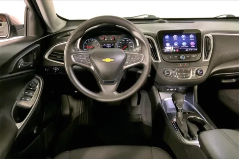 More photos of 2024 Chevrolet Malibu LT at Cable Dahmer Kia of Lee's Summit, MO