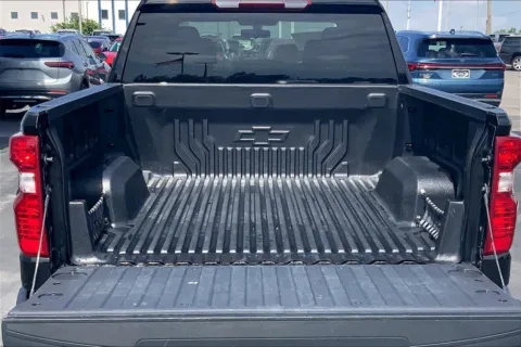 More photos of 2022 Chevrolet Silverado 1500 LTD LT at Cable Dahmer Kia of Lee's Summit, MO
