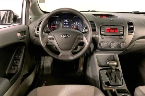 More photos of 2018 Kia Forte LX at Cable Dahmer Kia of Lee's Summit, MO