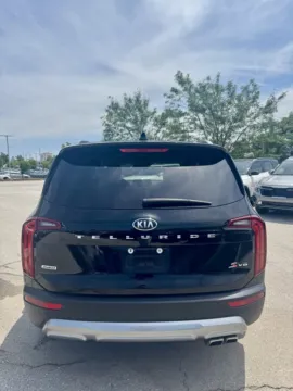 More photos of 2020 Kia Telluride S at Cable Dahmer Kia of Lee's Summit, MO