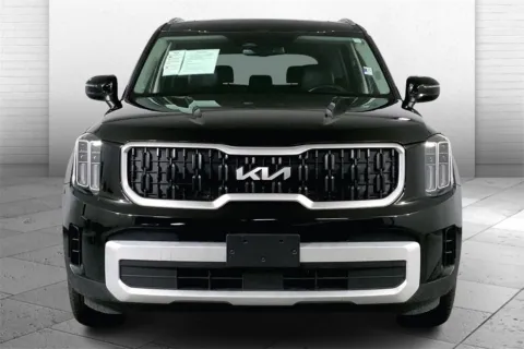 Photos of 2024 Kia Telluride EX X-Line for sale in Lee's Summit, MO at Cable Dahmer Kia of Lee's Summit