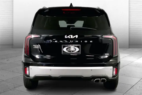 Another view of 2024 Kia Telluride EX X-Line for sale in Lee's Summit, MO at Cable Dahmer Kia of Lee's Summit
