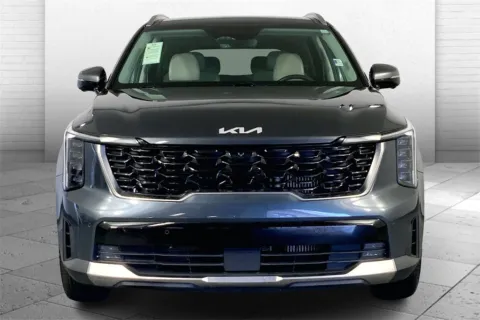 Photos of 2024 Kia Sorento SX for sale in Lee's Summit, MO at Cable Dahmer Kia of Lee's Summit