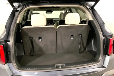 More photos of 2024 Kia Sorento SX at Cable Dahmer Kia of Lee's Summit, MO