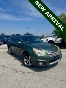 Green 2013 Subaru Outback 2.5i for sale in Lee's Summit, MO