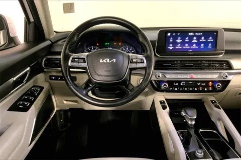 More photos of 2022 Kia Telluride S at Cable Dahmer Kia of Lee's Summit, MO